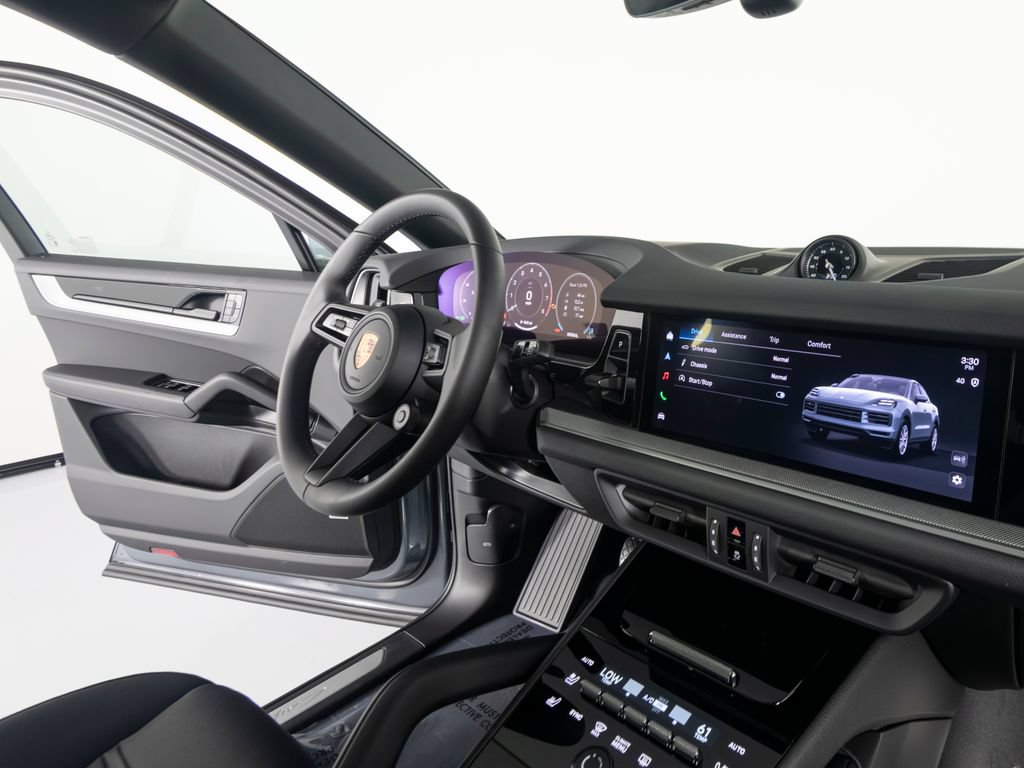 New 2026 Porsche Cayenne Coupe AWD/4WD image 30