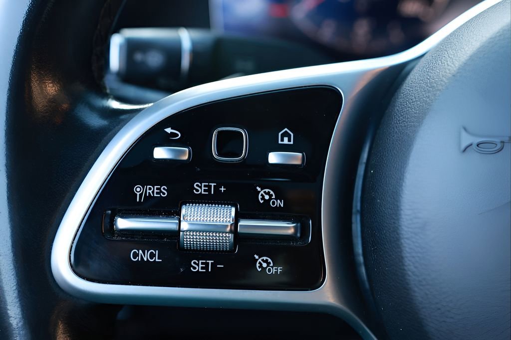 Used 2020 Mercedes-Benz E 450 Coupe w/ AMG Line image 19