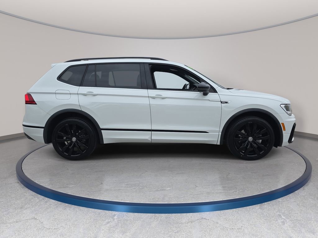 Used 2021 Volkswagen Tiguan SE R-Line FWD image 5