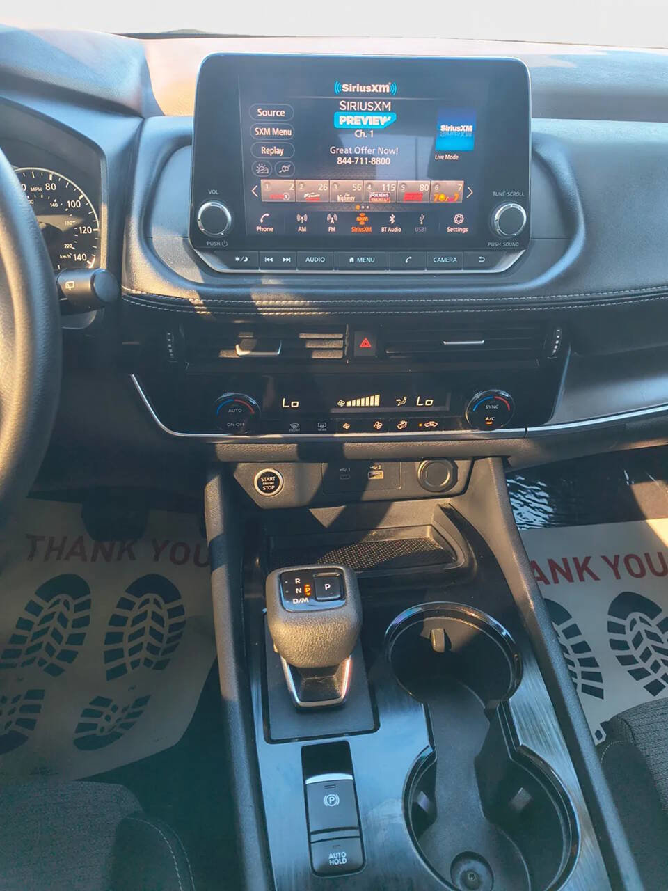 Used 2022 Nissan Rogue SV image 10