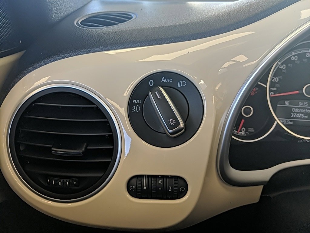 Used 2019 Volkswagen Beetle 2.0T Final Edition SEL image 24