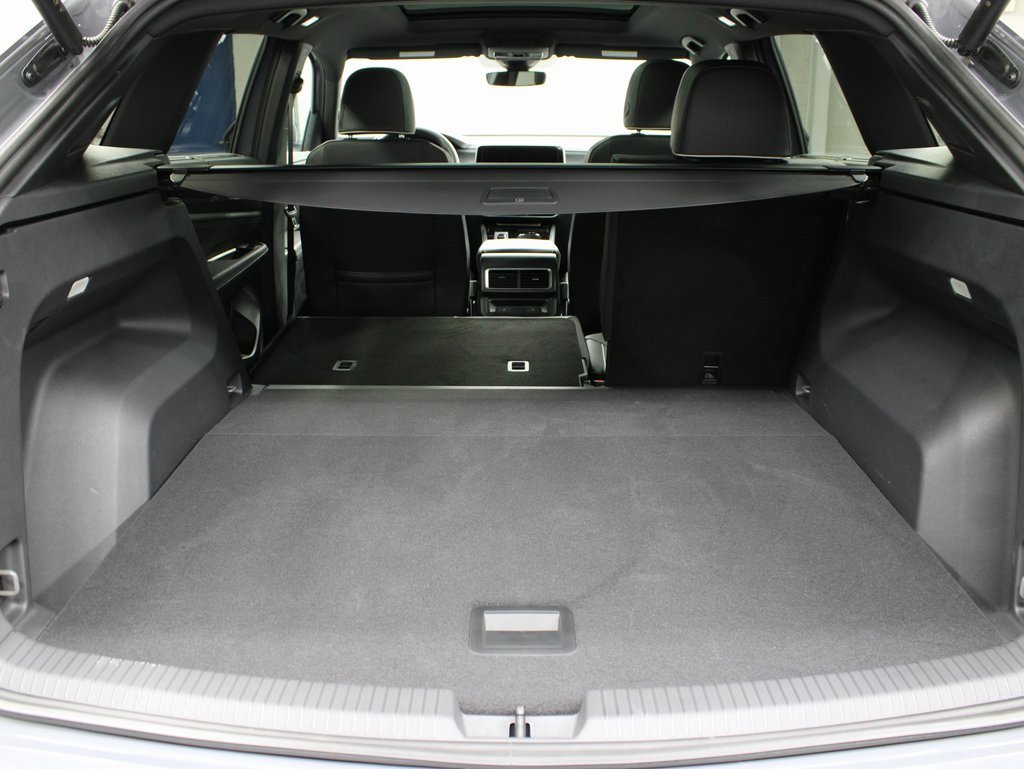 Used 2024 Volkswagen Atlas Cross Sport SEL Premium R-Line image 37