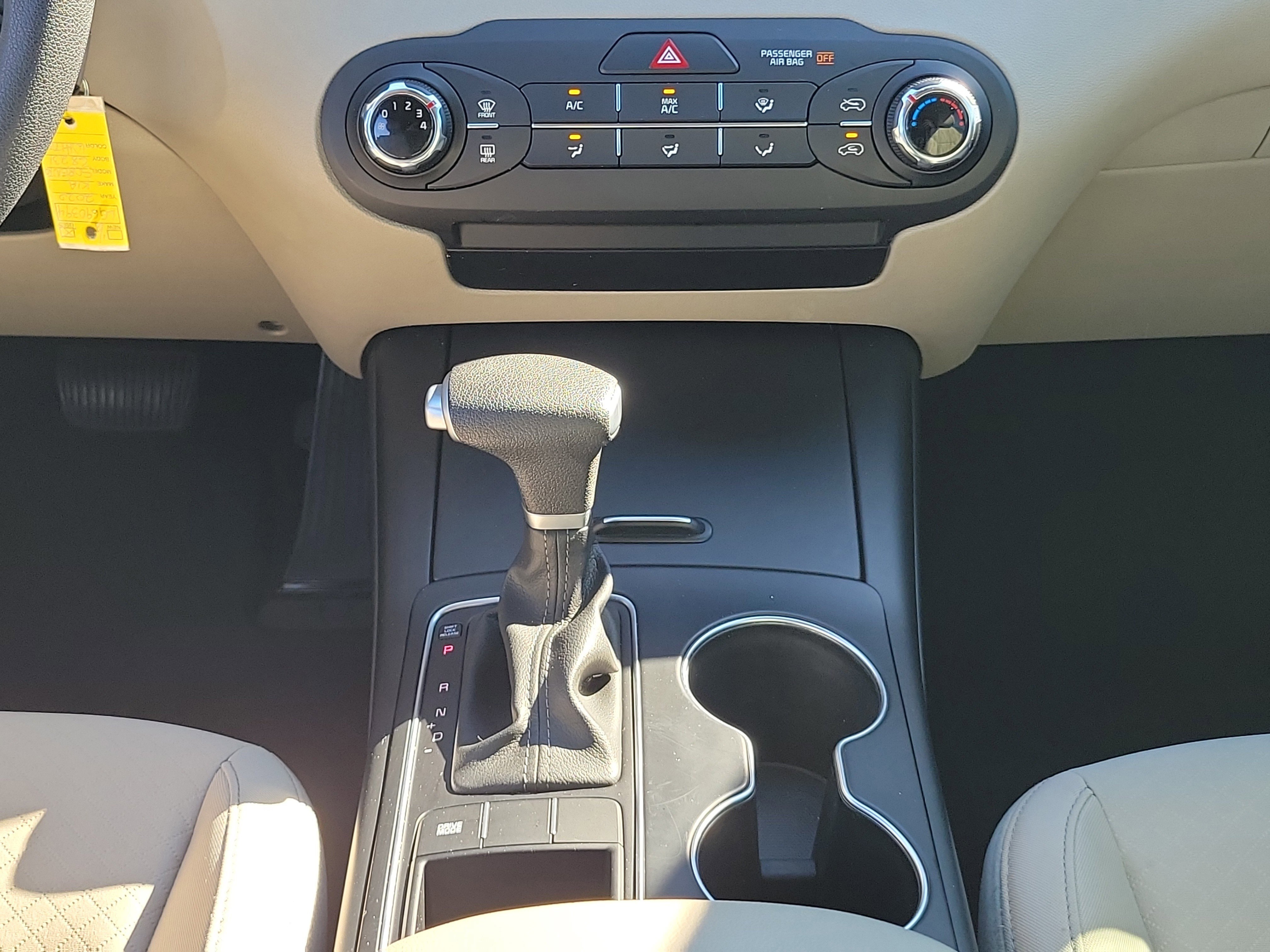 Used 2020 Kia Sorento LX image 18