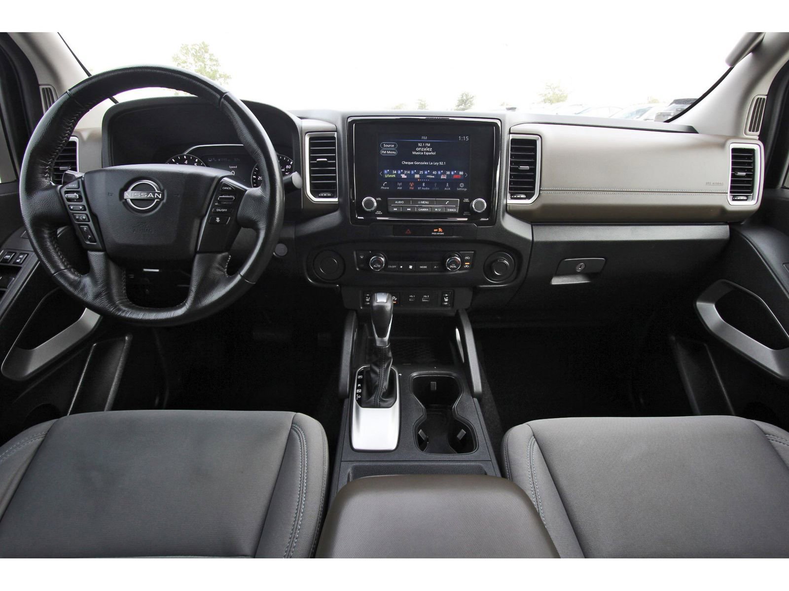 Used 2022 Nissan Frontier SV image 12