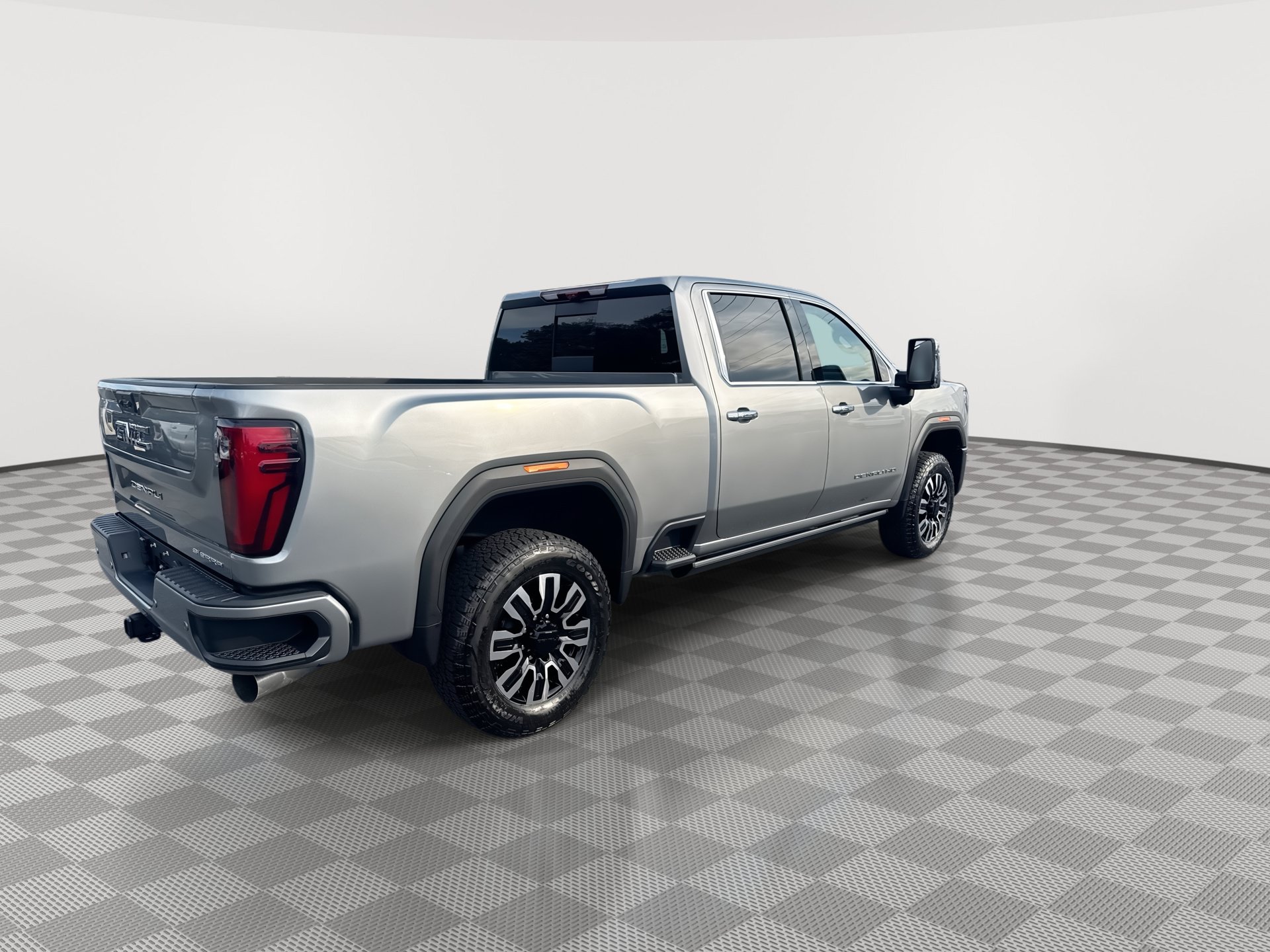 New 2026 GMC Sierra 2500 Denali Ultimate AWD/4WD image 8