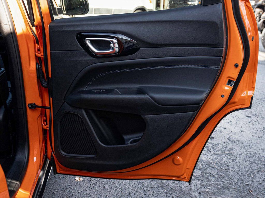 New 2026 Jeep Compass Latitude image 10