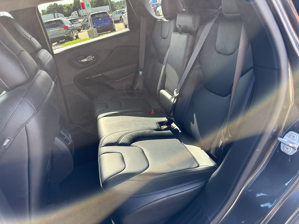 Used 2023 Jeep Cherokee Altitude Lux AWD/4WD image 13