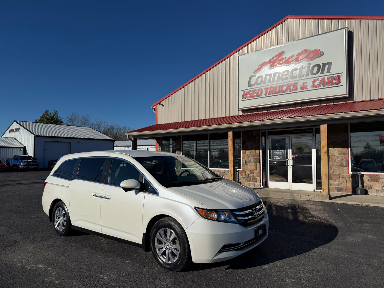 Used 2014 Honda Odyssey EX image 2