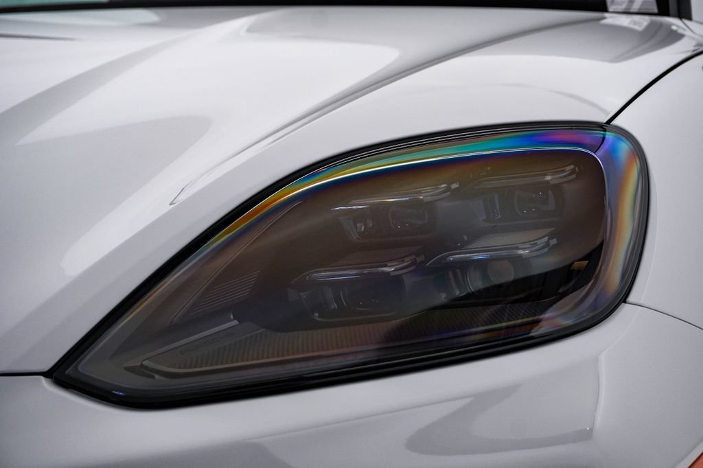 New 2026 Porsche Cayenne Coupe AWD/4WD image 7