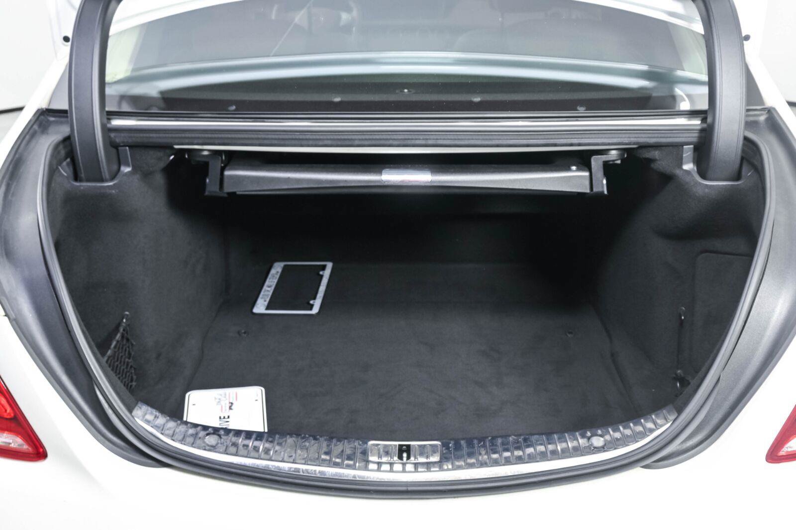 Used 2017 Mercedes-Benz S 550 Sedan w/ Premium Package image 30