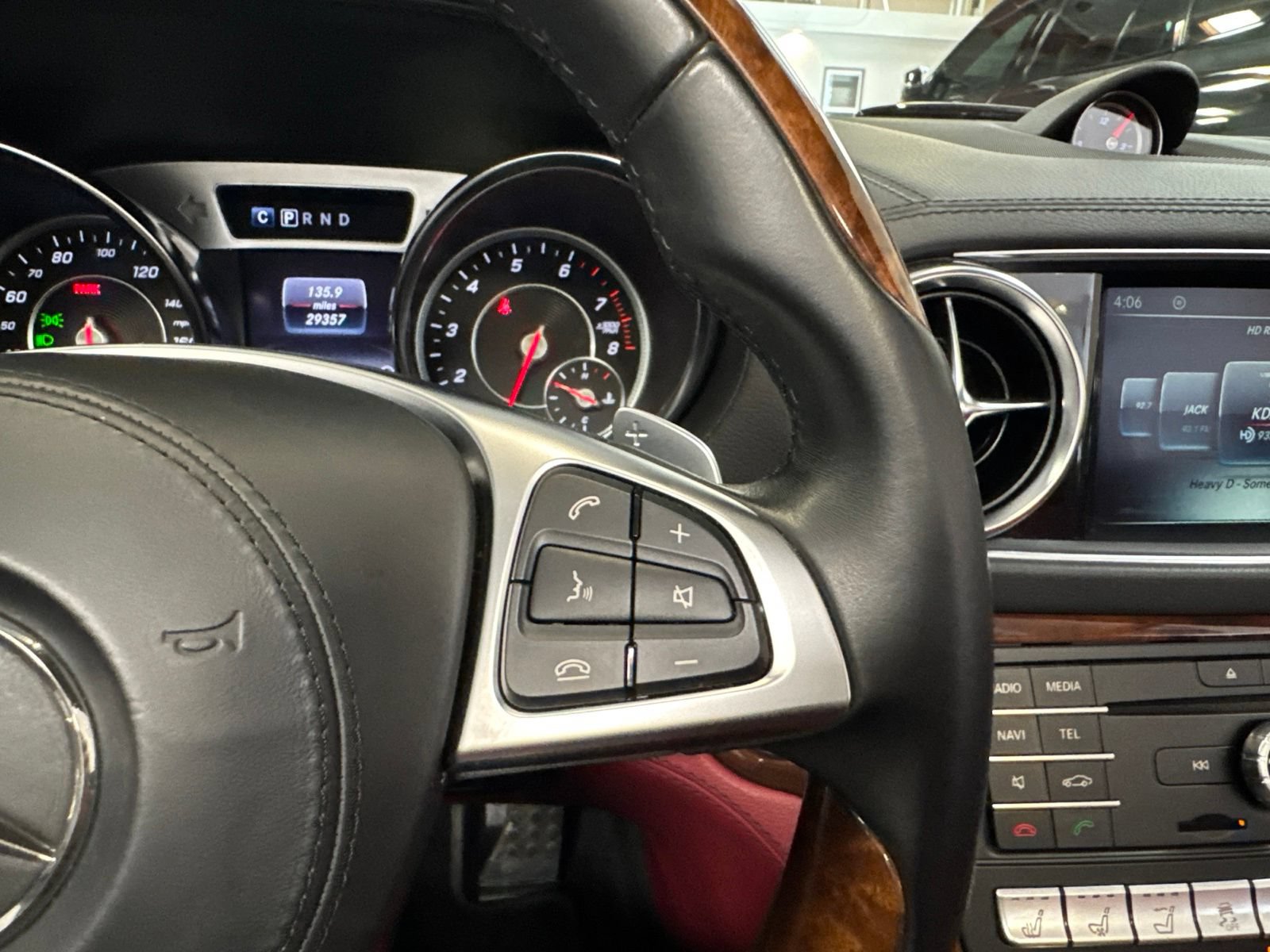 Used 2019 Mercedes-Benz SL 550 image 36