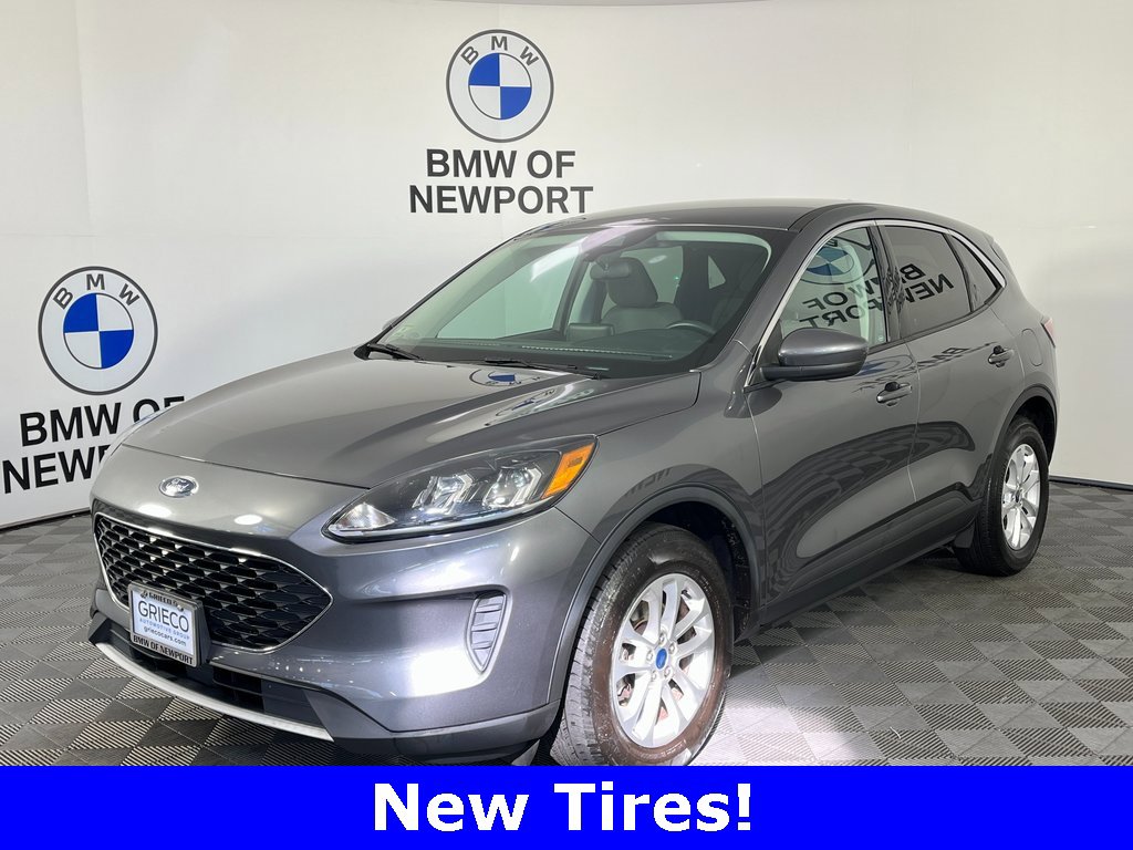 Used 2021 Ford Escape SE image 3