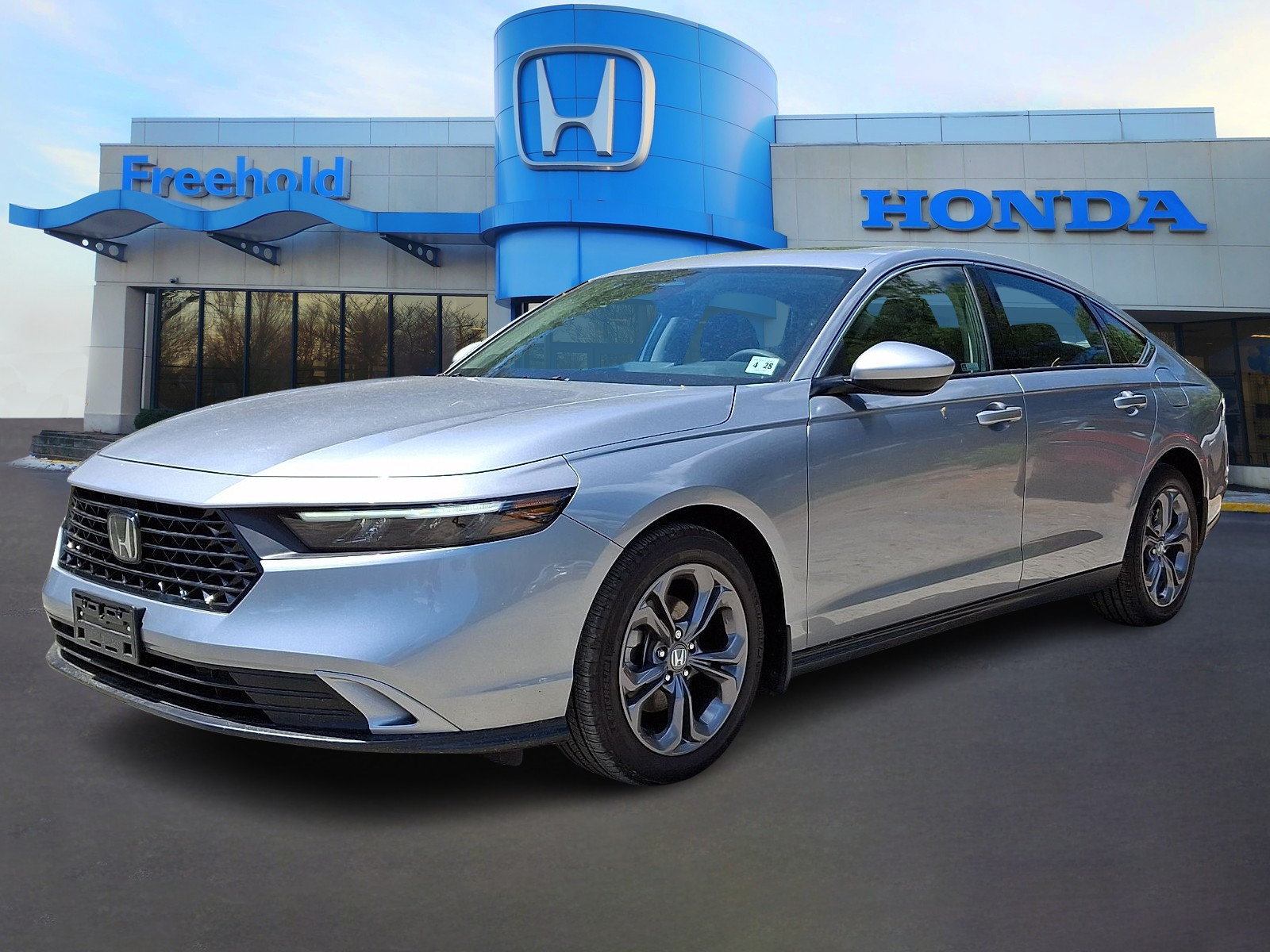 Used 2023 Honda Accord EX image 3