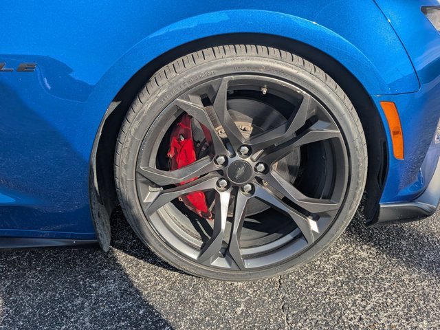 Used 2018 Chevrolet Camaro SS image 37