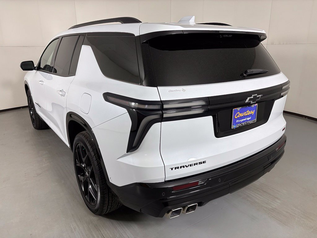 Certified 2026 Chevrolet Traverse RS w/ LPO, Floor Liner Package FWD image 7