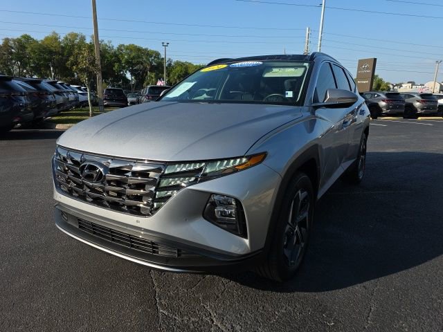 Certified 2024 Hyundai Tucson Limited AWD/4WD image 2