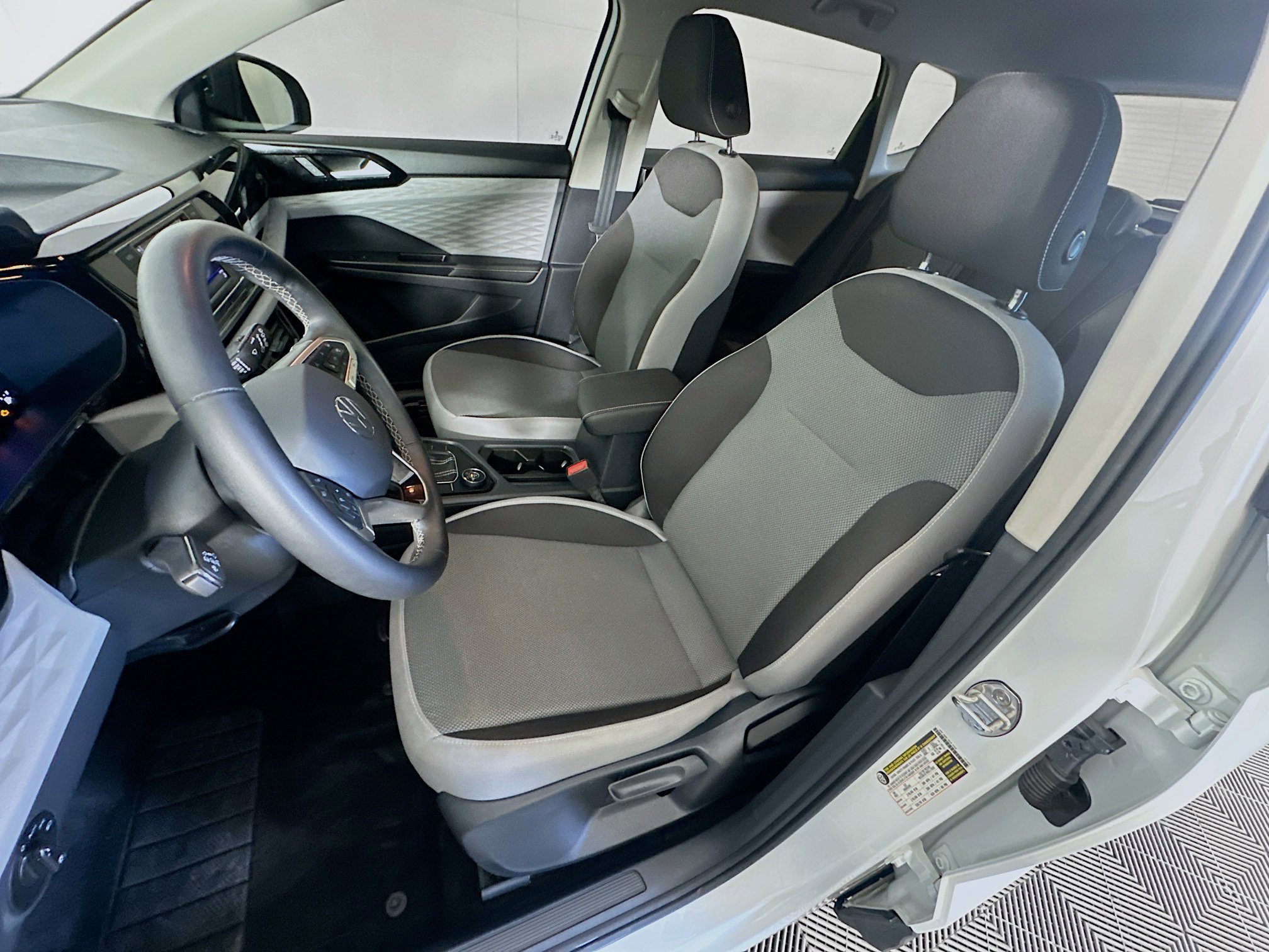 Used 2024 Volkswagen Taos S image 13