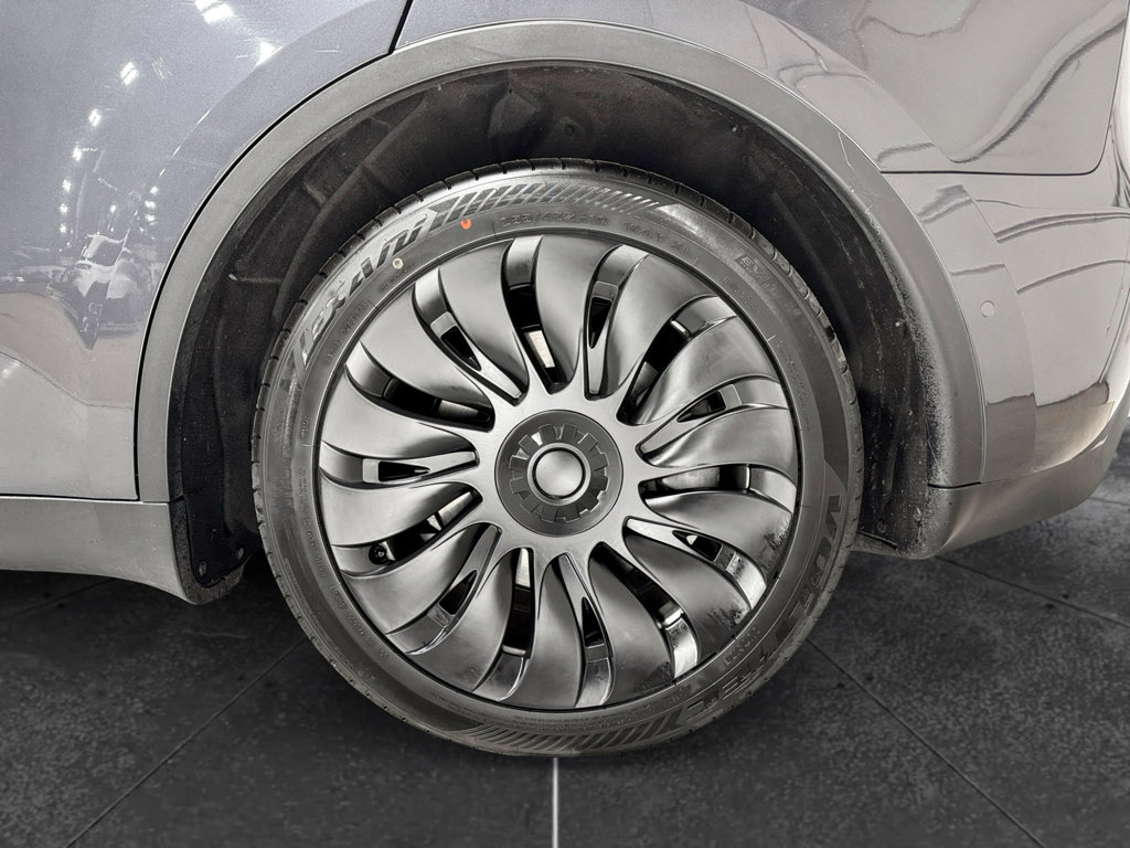 Used 2020 Tesla Model Y Long Range AWD/4WD image 31
