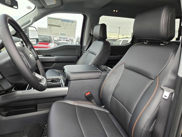 New 2026 Ford F350 Lariat w/ Black Appearance Package image 16