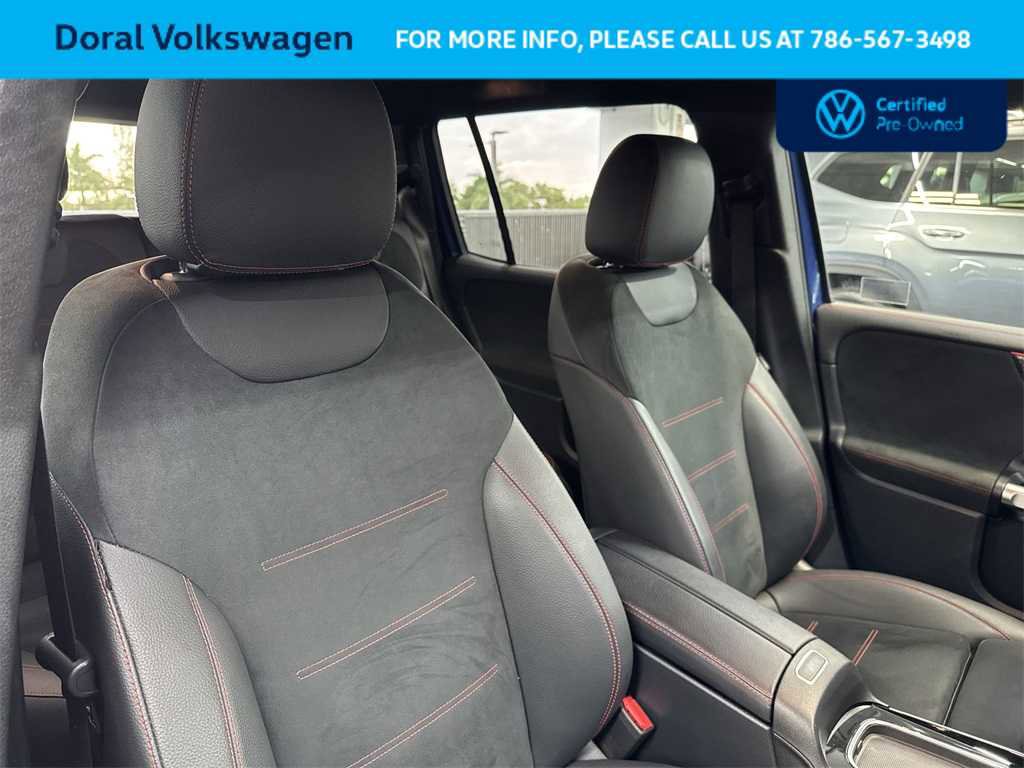 Used 2024 Mercedes-Benz GLB 250 image 27