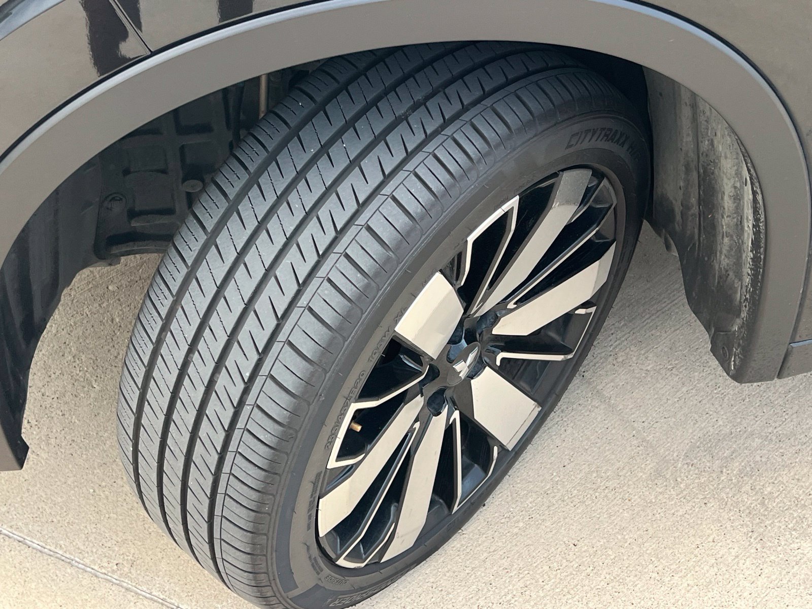 Used 2025 Mitsubishi Outlander SE FWD image 9
