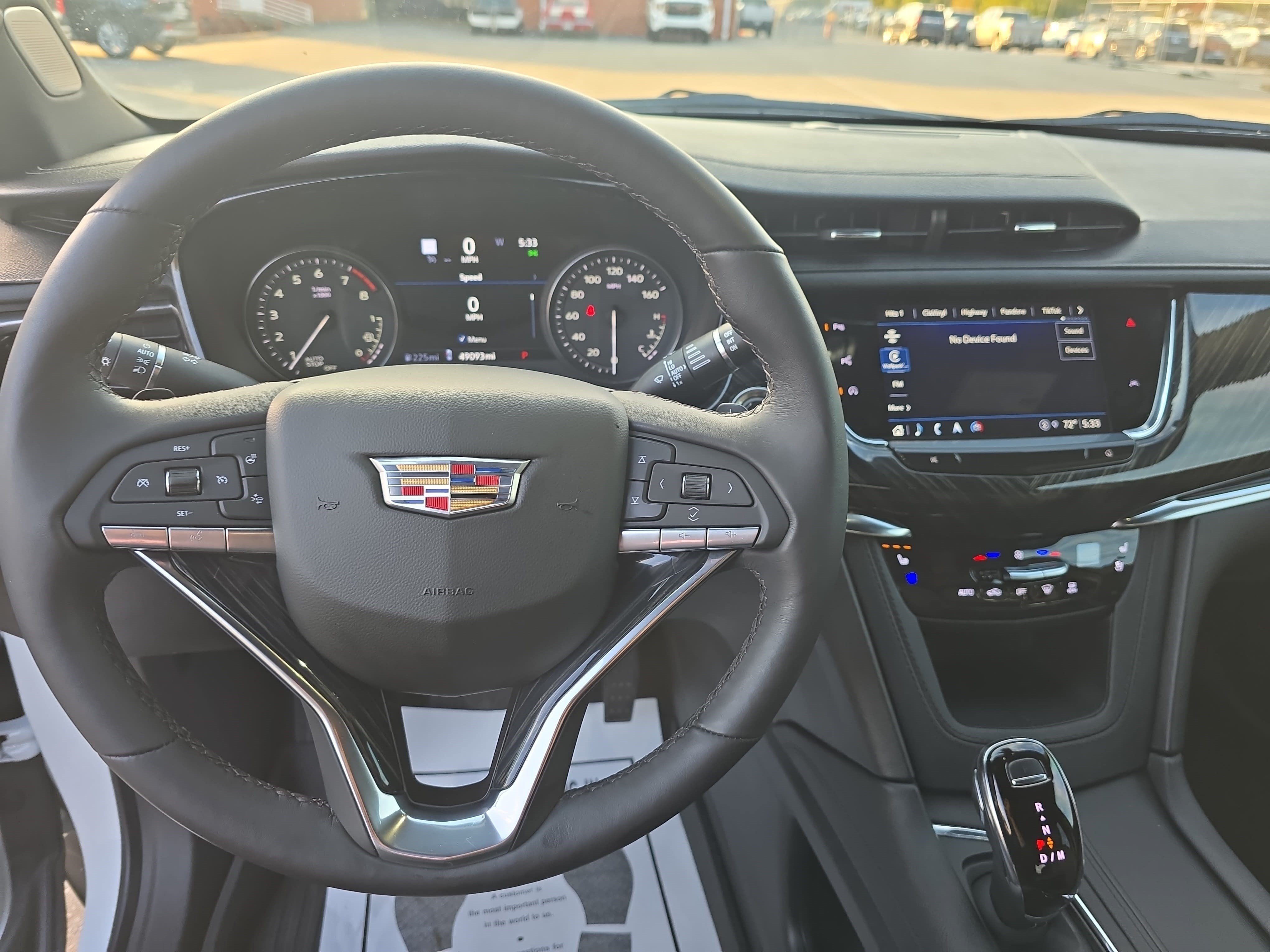 Used 2023 Cadillac XT6 Premium Luxury w/ Technology Package FWD image 16