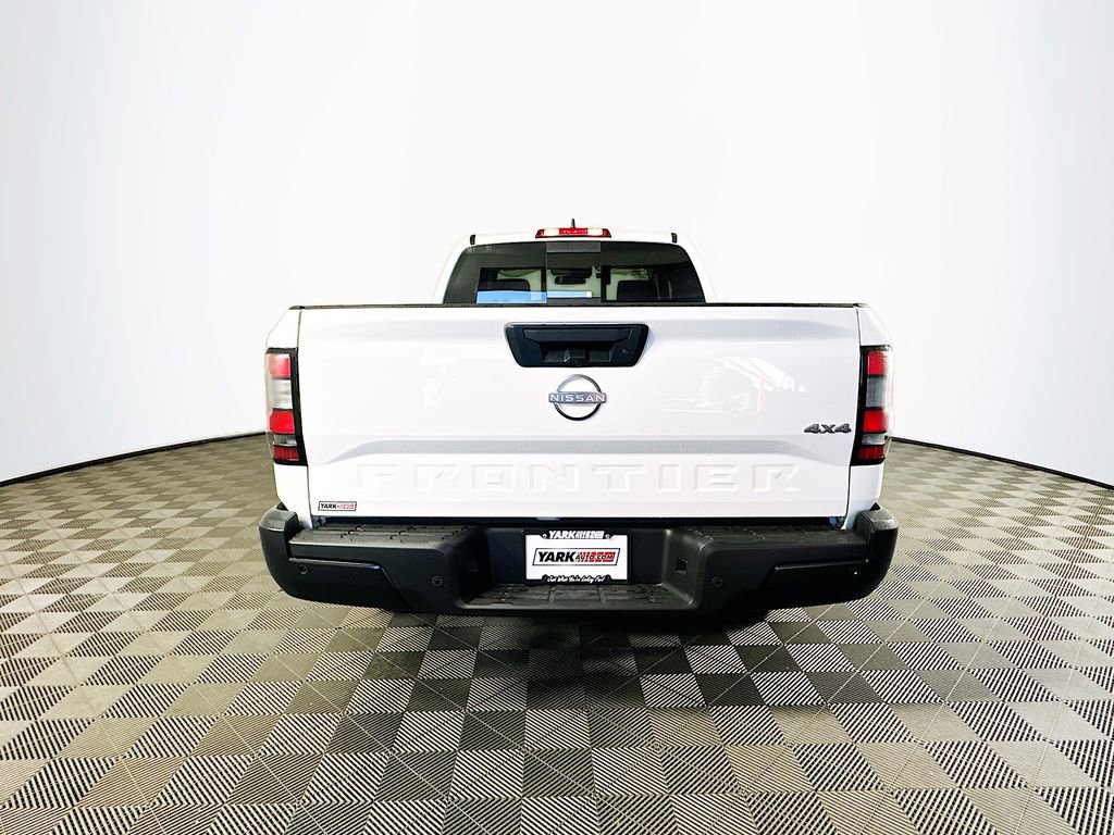 New 2026 Nissan Frontier S image 9
