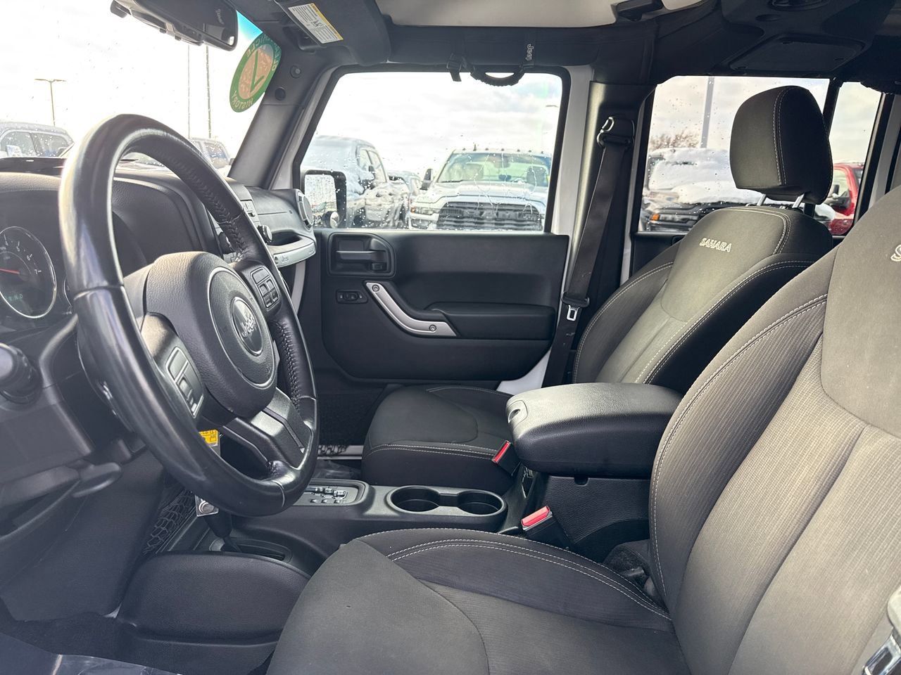 Used 2018 Jeep Wrangler Unlimited Sahara image 15