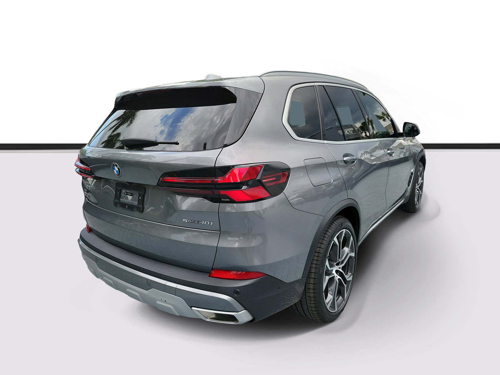 Certified 2024 BMW X5 sDrive40i w/ Parking Assistance Package RWD image 4
