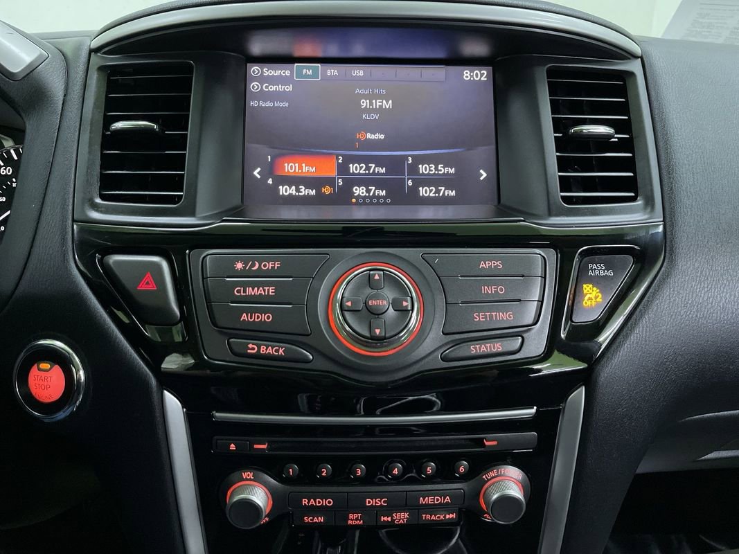 Used 2020 Nissan Pathfinder SV image 20