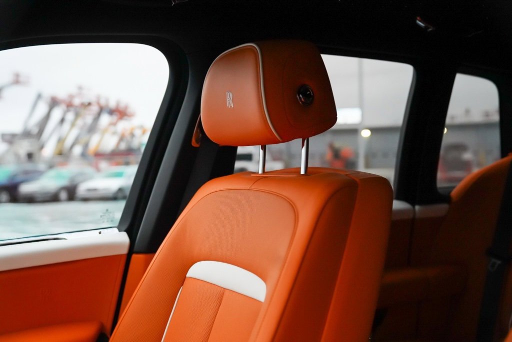 Certified 2024 Rolls-Royce Cullinan Black Badge w/ Driver's Package image 7