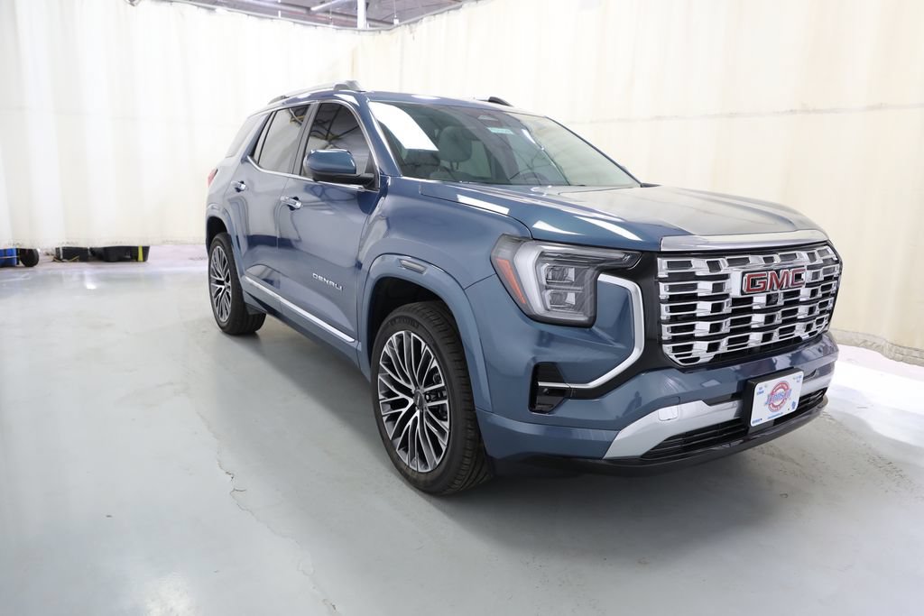 Used 2026 GMC Terrain Denali AWD/4WD image 9