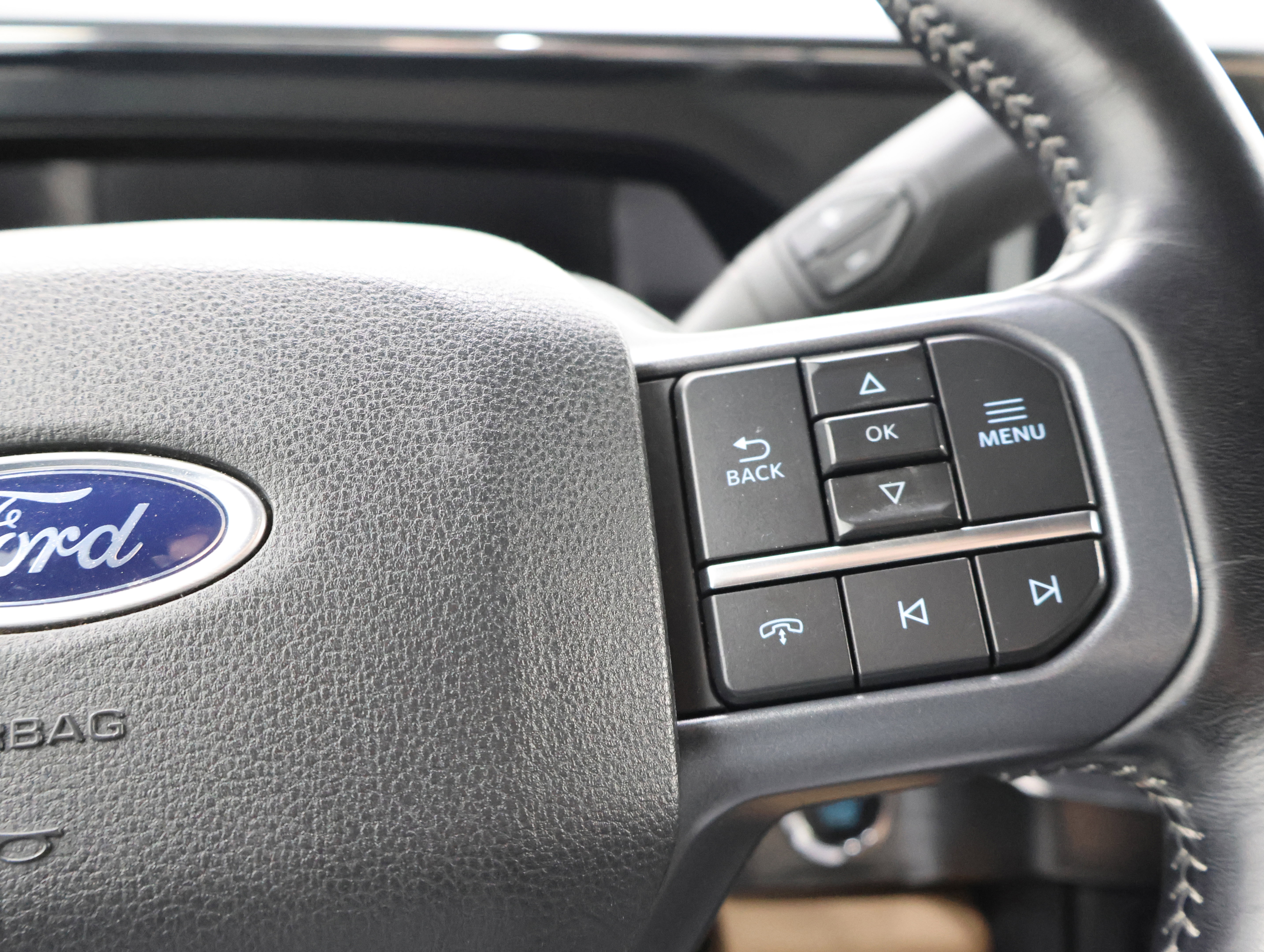 Used 2023 Ford F350 Lariat w/ FX4 Off-Road Package image 14