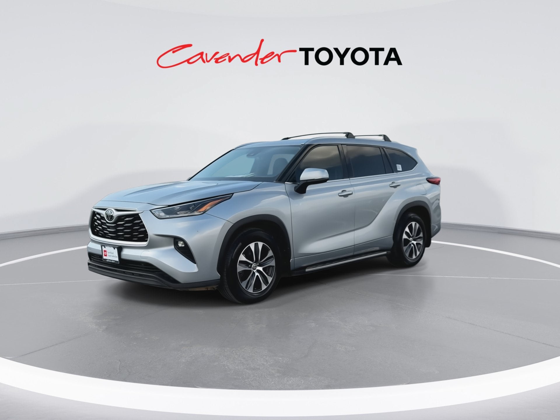 Certified 2021 Toyota Highlander XLE FWD image 4