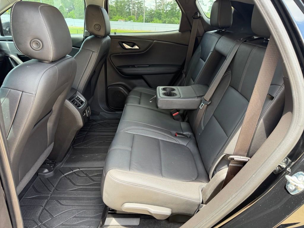 Used 2024 Chevrolet Blazer LT w/ Sound & Technology Package FWD image 10