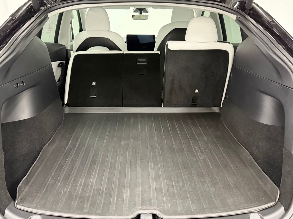 Used 2021 Tesla Model Y Performance image 25