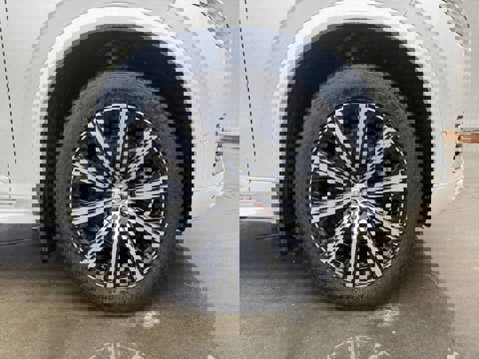 Certified 2023 Volvo XC90 B5 Plus w/ Protection Package Premier image 29