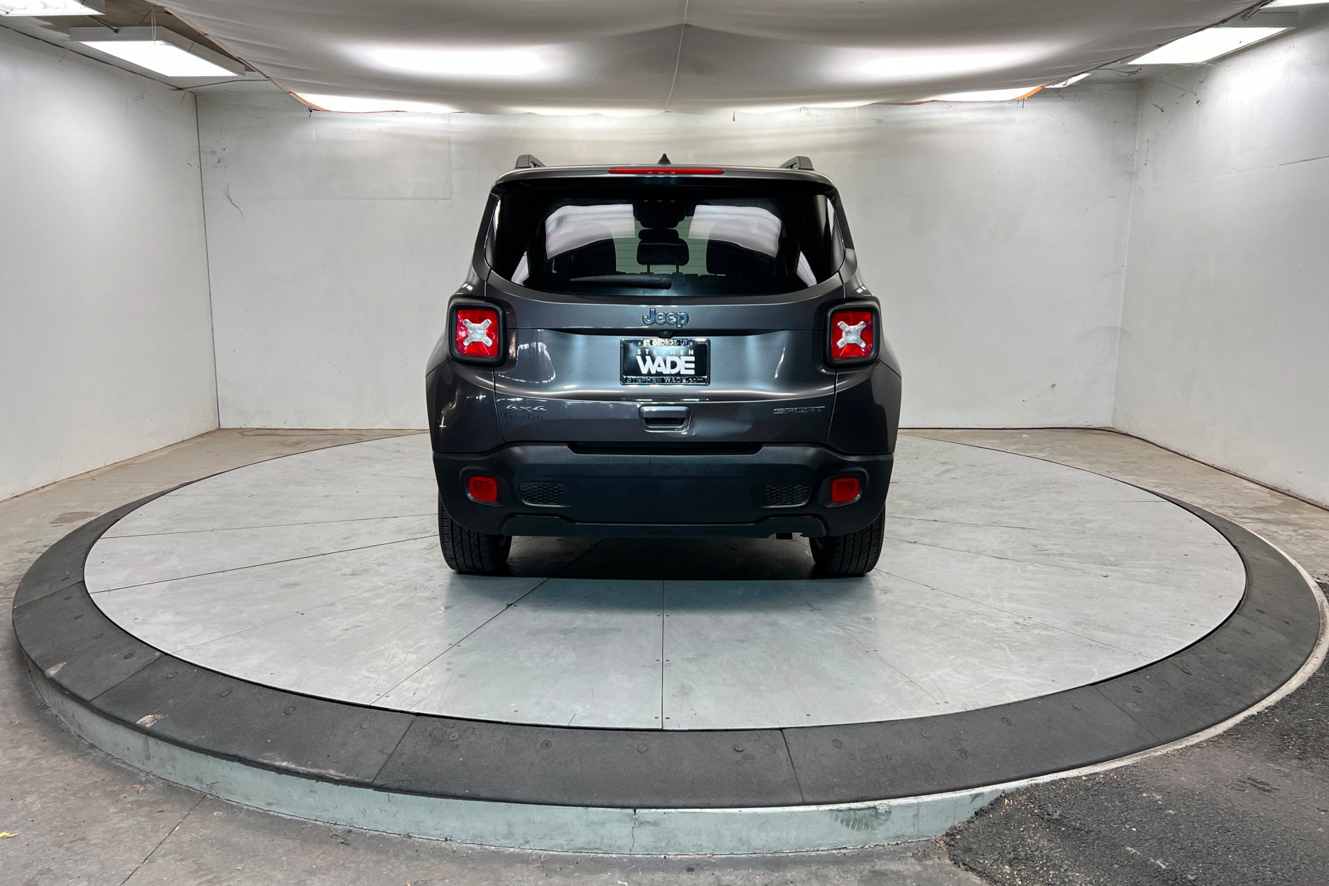 Used 2020 Jeep Renegade Sport w/ Sport Appearance Group AWD/4WD image 5