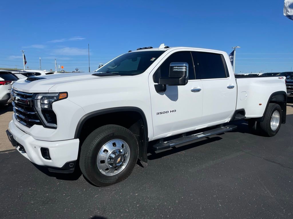 Used 2024 Chevrolet Silverado 3500 LTZ w/ LTZ Plus Package AWD/4WD image 6