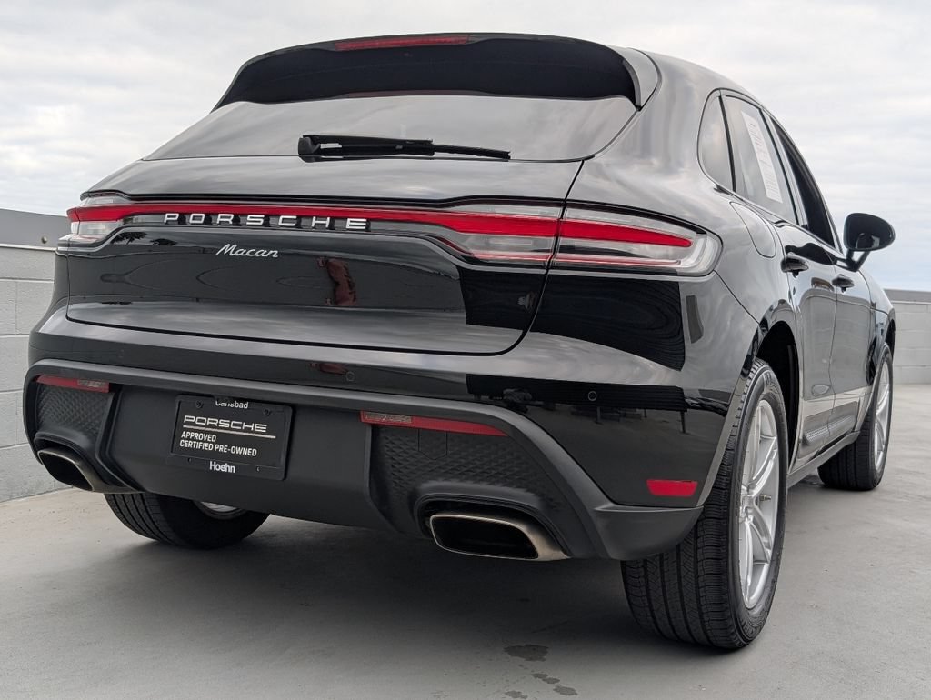 Certified 2025 Porsche Macan AWD/4WD image 23