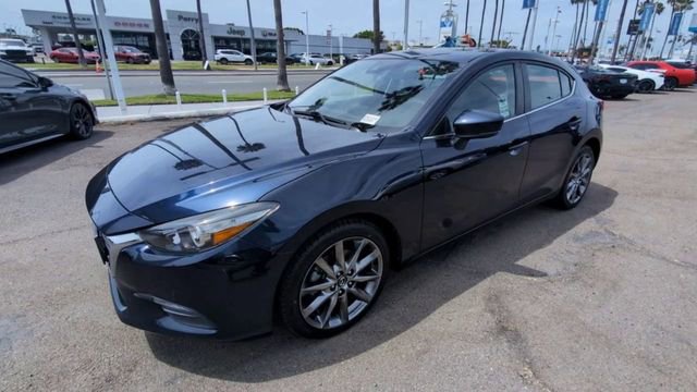 Used 2018 MAZDA MAZDA3 Touring image 4