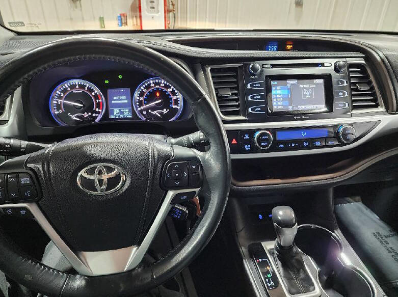 Used 2014 Toyota Highlander Plus image 15