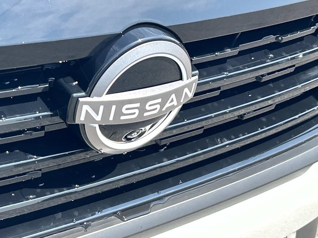 New 2026 Nissan Kicks SR w/ SR Premium Package FWD image 11