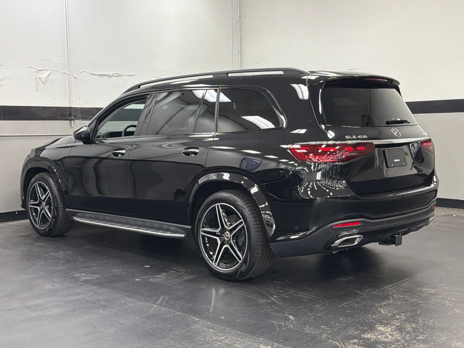 Used 2026 Mercedes-Benz GLS 450 4MATIC image 8