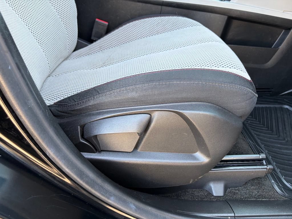 Used 2017 GMC Terrain SLE AWD/4WD image 25