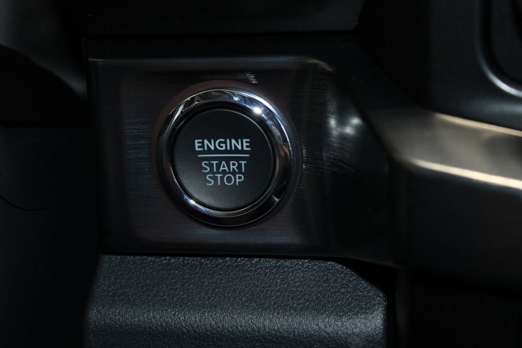 New 2025 Ford F250 Lariat w/ Lariat Ultimate Package image 46