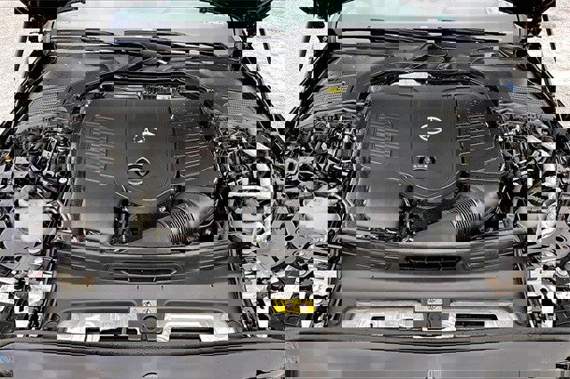 Certified 2025 Mercedes-Benz C 300 4MATIC Sedan image 33