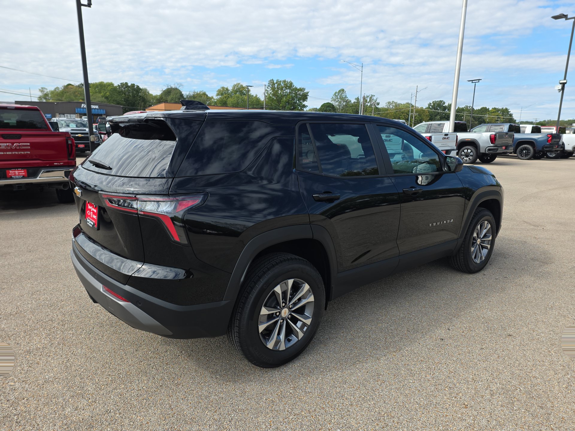 New 2027 Chevrolet Equinox LT w/ Convenience Package II AWD/4WD image 8