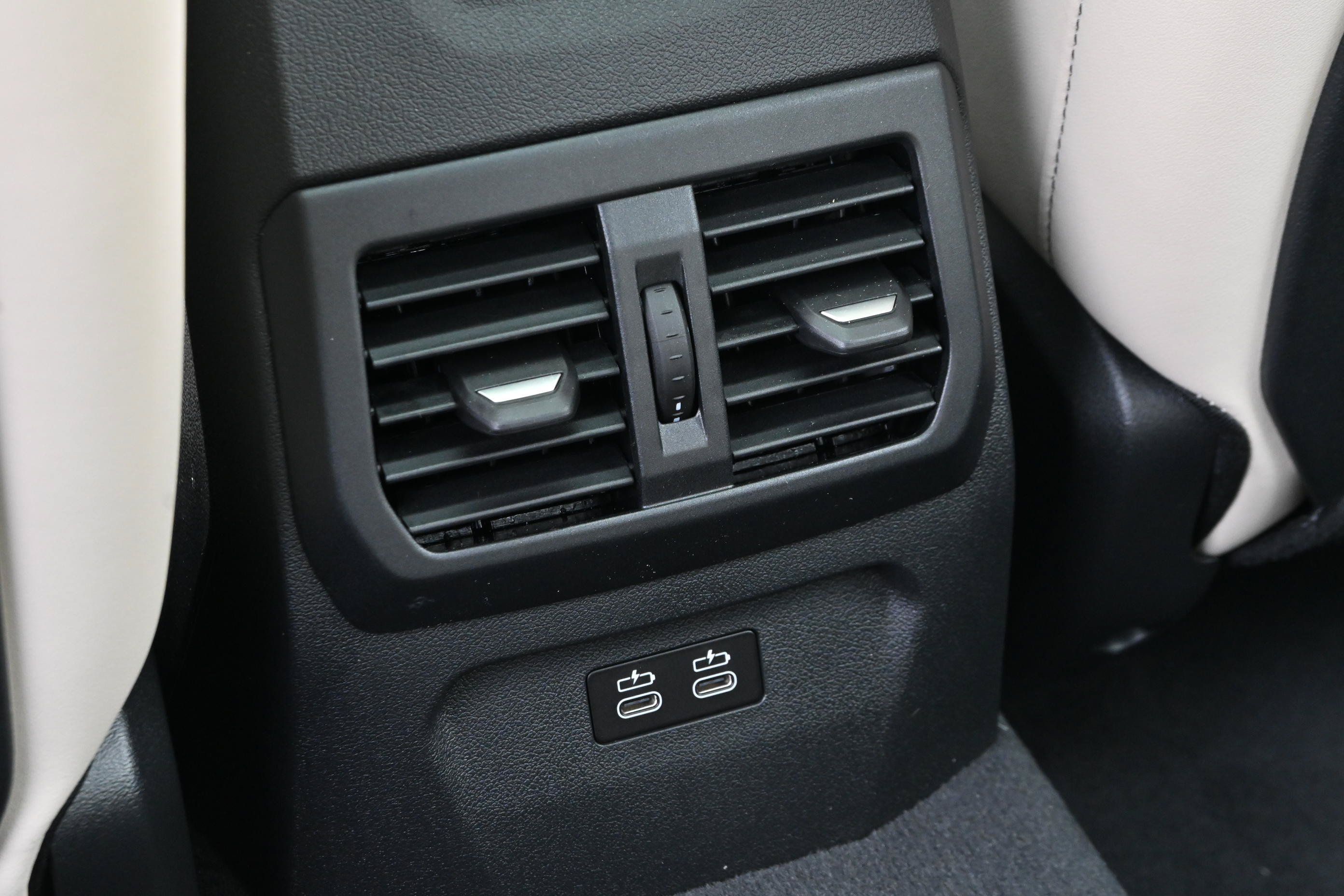 New 2026 BMW 228i w/ Technology Package FWD image 25