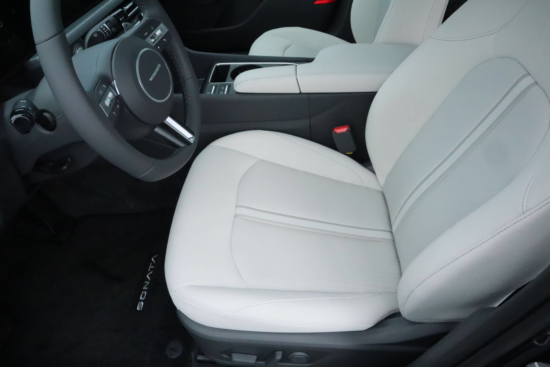 New 2026 Hyundai Sonata SEL FWD image 16